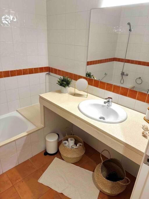 Apartamento St Agusti - Centro マタロー エクステリア 写真